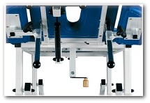 Solidna, stalowa konstrukcja w stole do masażu SM CLINICAL