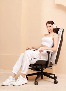 Fotel biurowy z masażem PW 240