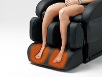 Fotel masujący Sanyo DR8700 - podgrzewanie stóp